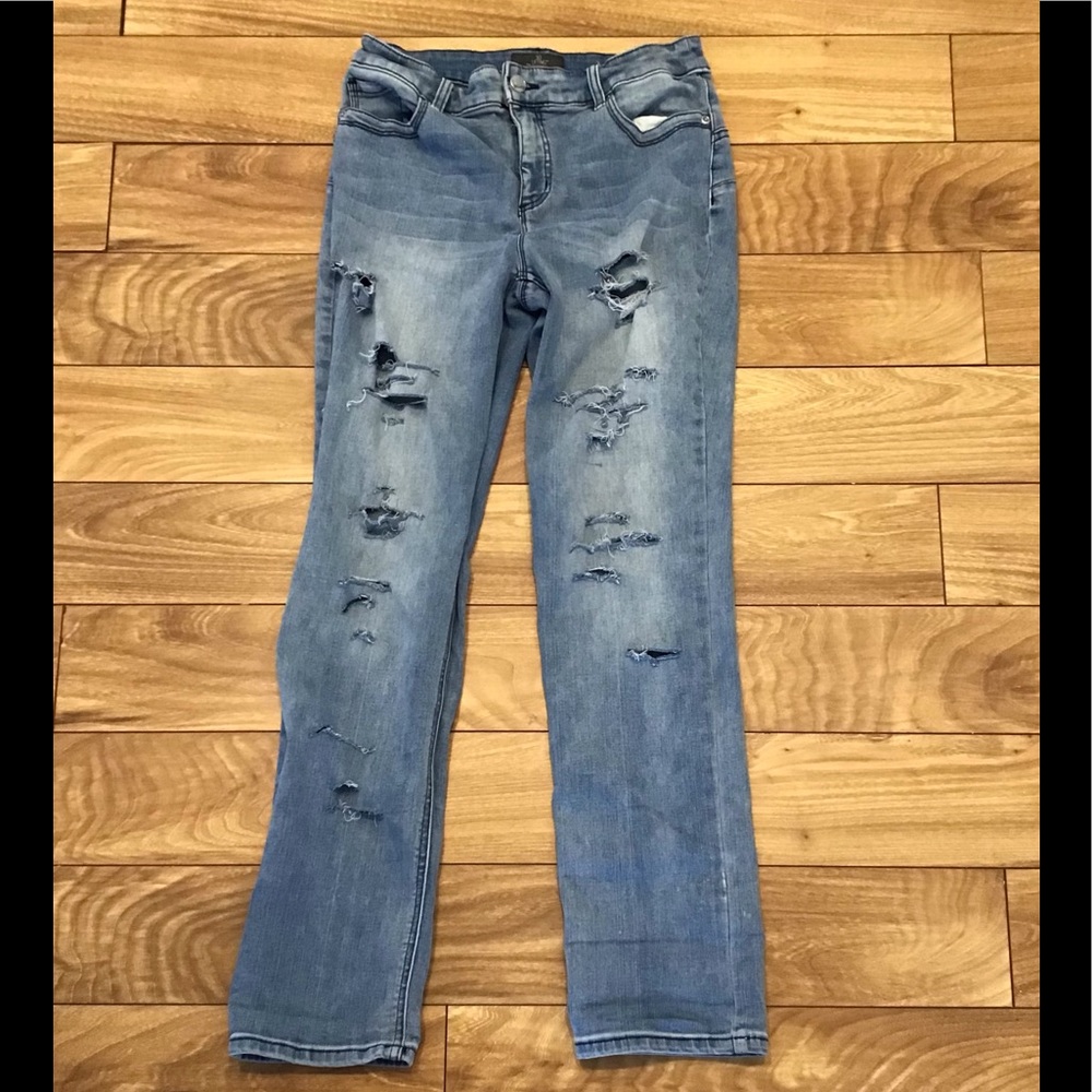 Chico’s so lifting cut jeans